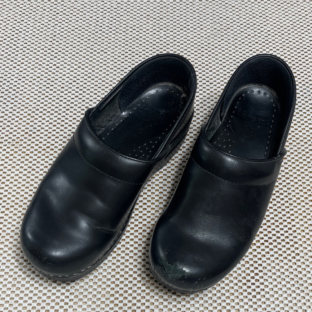 Dansko Black Shoes - Sz 38